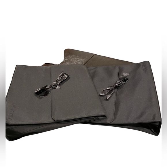Artistry pair of cloth art portlofio folders with two inner pockets & tie close - Picture 1 of 10